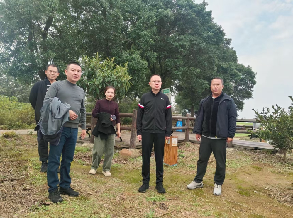 彭子晟督导大气污染防治、森林防灭火及企业安全生产工作