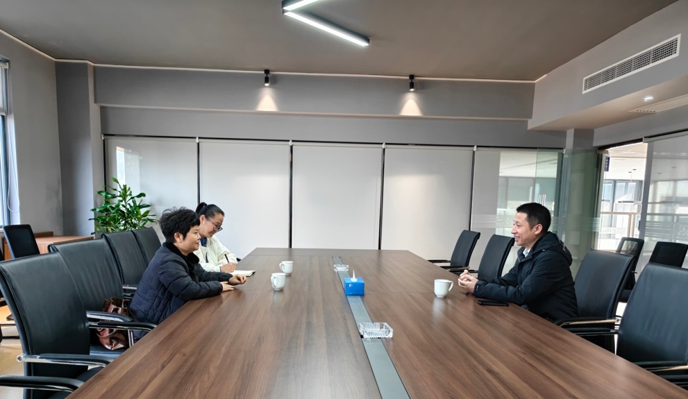 市领导开展部门服务企业走访活动