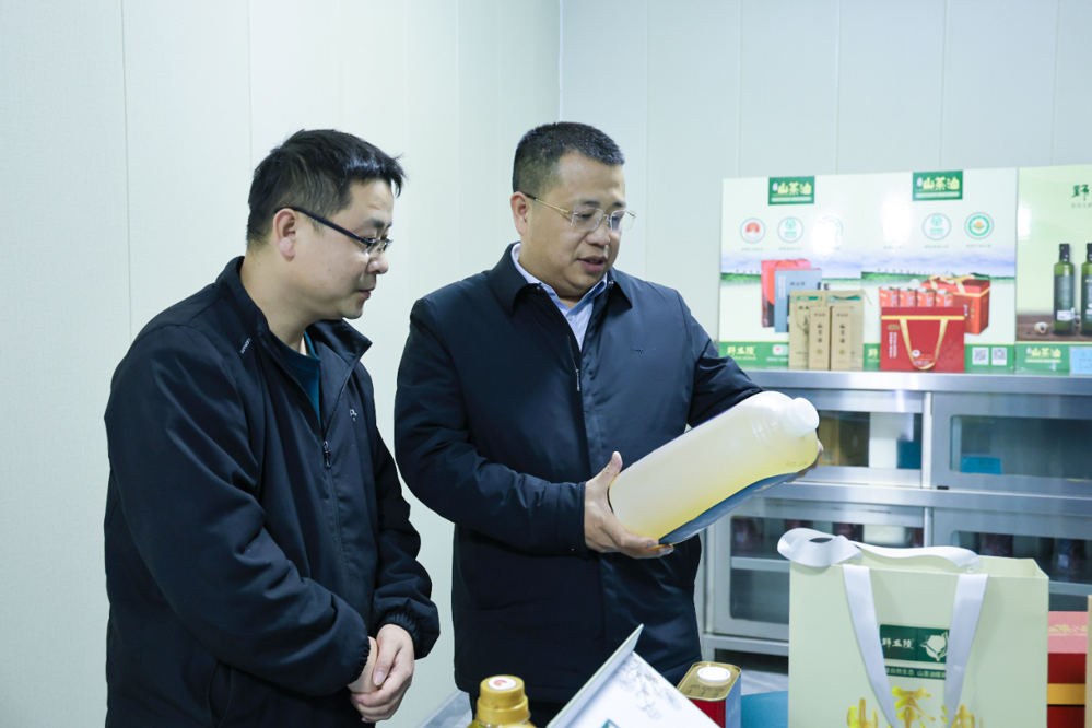 李军林调研乡村振兴产业发展工作