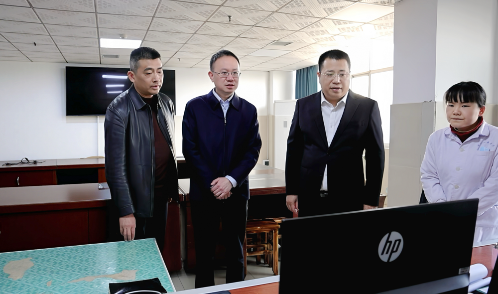 彭子晟、李军林督导项目建设工作
