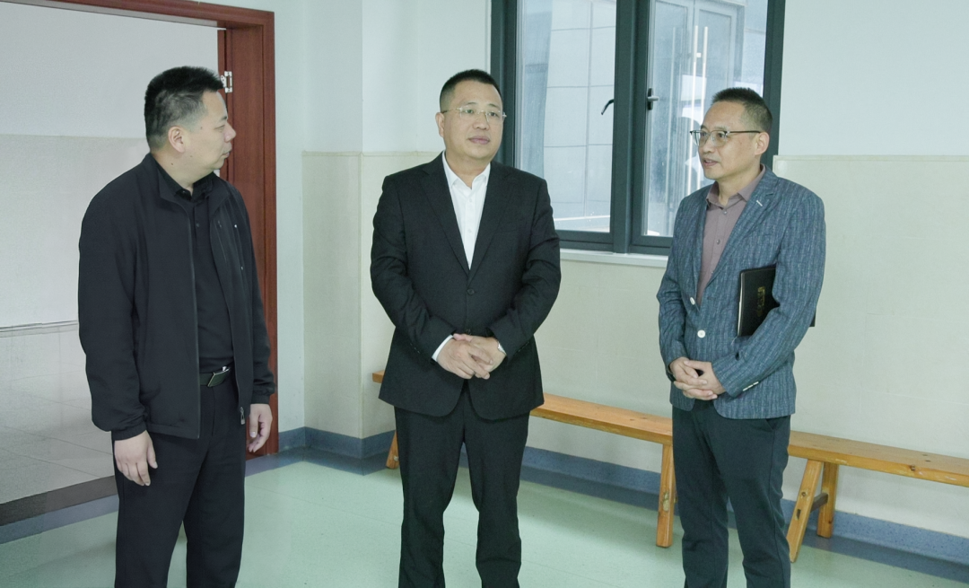 李军林调研紧密型县域医共体建设工作