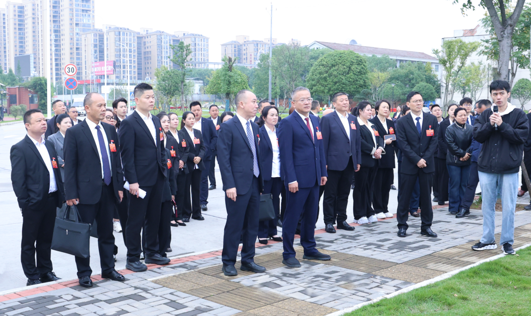 津市市第十九届人民代表大会第一次会议开展代表集中视察